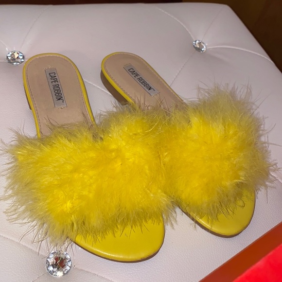 Yellow “lemon drop” Flats - Picture 5 of 5